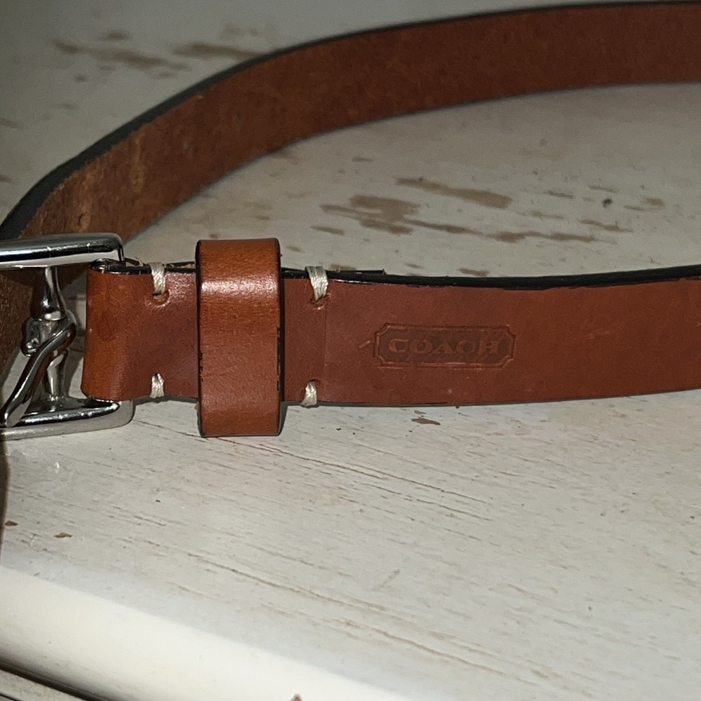 Coach Leather ladies belt fits 27.5” - 30.5”